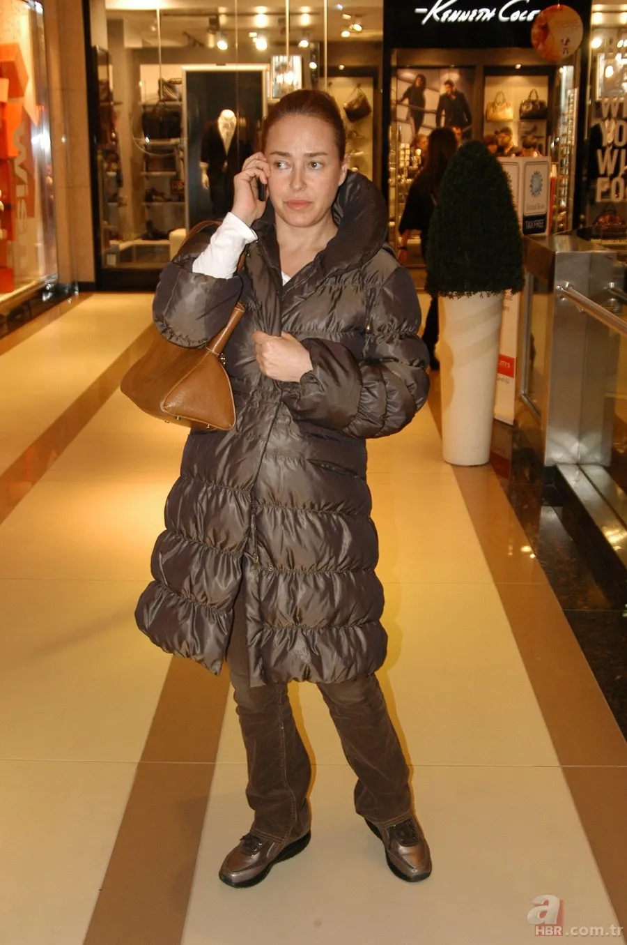 Yeşilçam'ın usta ismi Fatma Girik 40 yıl sonra aynı pozu verdi 9