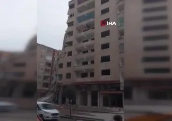Diyarbakır'da hasarlı bina uyuşturucu yuvası oldu
