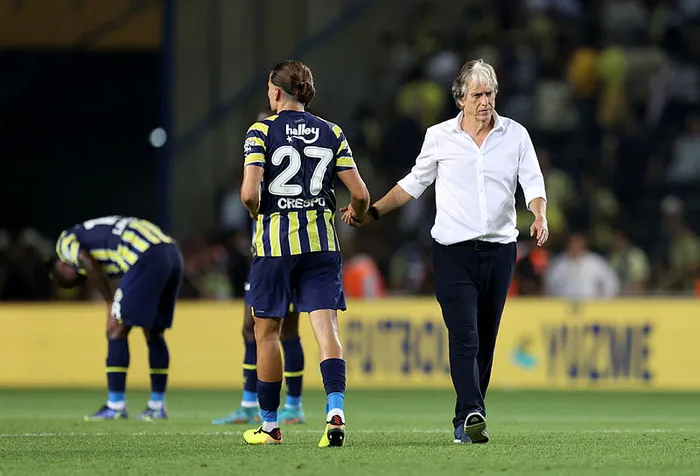 fenerbahce-teknik-direktoru-jorge-jesustan-dinamo-kiev-maci-yorumu-tecrube-eksikligi-1658955833261.jpg Fenerbahçe Teknik Direktörü Jorge Jesus'tan Dinamo Kiev maçı yorumu: Tecrübe eksikliği - 2