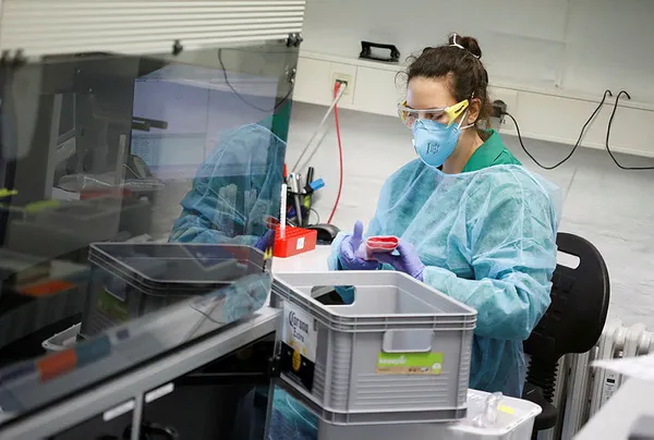 Almanya’da büyük skandal! 1 kişiye 5 doz BioNTech-Pfizer aşısı yapıldı