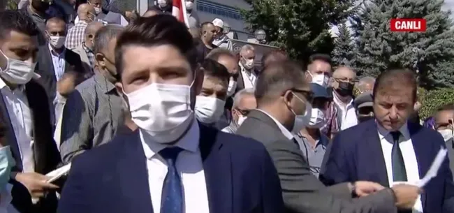 chpli-ilce-baskanina-suc-duyurusu-ak-partililer-erdogana-hakaret-eden-cemal-emir-hakkinda-dilekce-verdi-1632301006935.jpg CHP'li ilçe başkanına suç duyurusu! AK Partililer Erdoğan'a hakaret eden Cemal Emir hakkında dilekçe verdi - 1