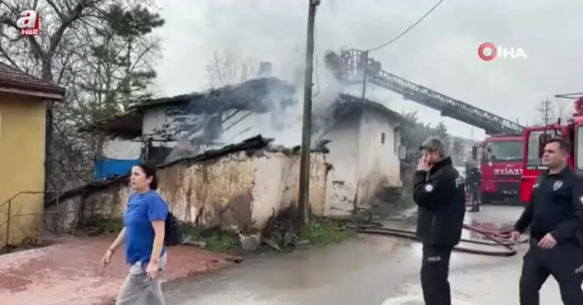 Ekmek yapmak isterken evi yaktı