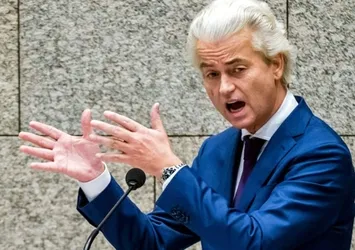 Hollandalı ırkçı Geert Wilders bu kez peygamber efendimizi hedef aldı