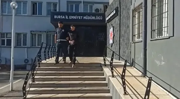 1713774388953.jpeg Cezaevinden yeni çıkmıştı! Sevgilisinin canı sıkılınca bakın ne yaptı - 3