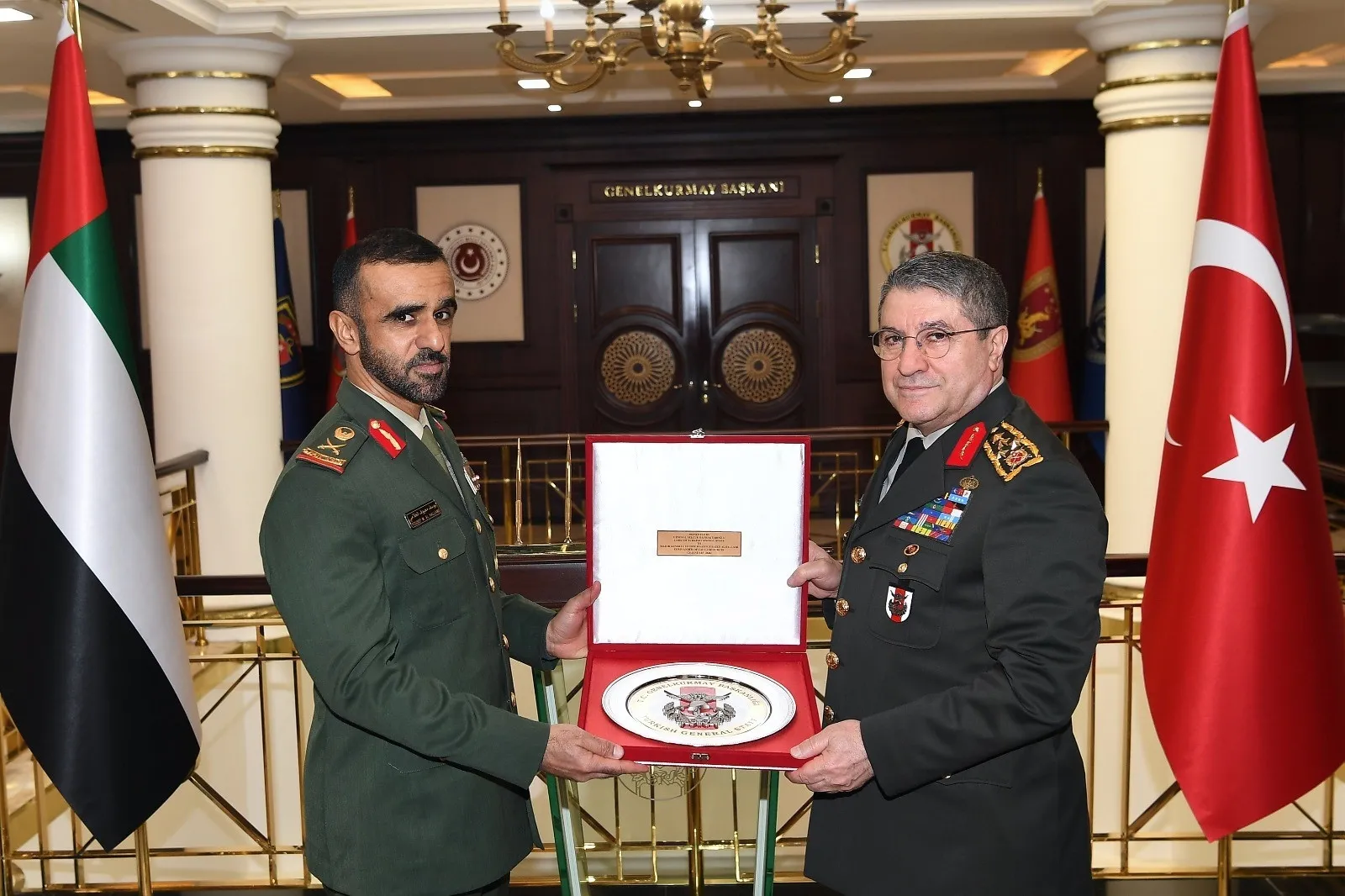 Genelkurmay Başkanı BAE Kara Kuvvetleri Komuıtanı ile görüştü!