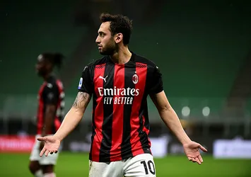Son dakika | Milan'da şoke eden Hakan Çalhanoğlu gelişmesi! Görüşmeler tıkandı