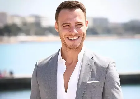 Kerem Bursin'in yeni aşkı ortaya çıktı! O da Sabancı ailesine girdi