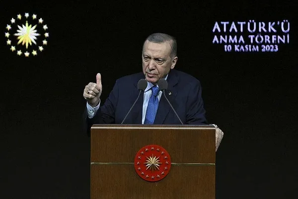 baskan-erdogandan-ataturk-istismarcilarina-tepki-dun-gardirop-bugun-sosyal-medya-ataturkculeri-1699609193343.jpeg Başkan Erdoğan'dan Atatürk istismarcılarına tepki: Dün gardırop bugün sosyal medya Atatürkçüleri! - 4