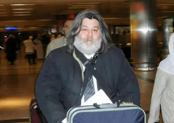 Ahmet Aziz Nesin hakkında yakalama kararı!