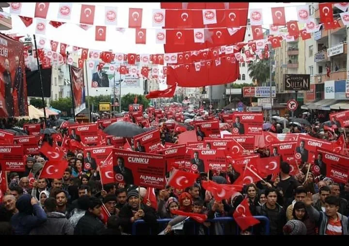 CHP'li Canan Kaftancıoğlu'nun paylaştığı kurgu görüntülerin çekimini yapan Mahmut Dölek bakın kim çıktı!
