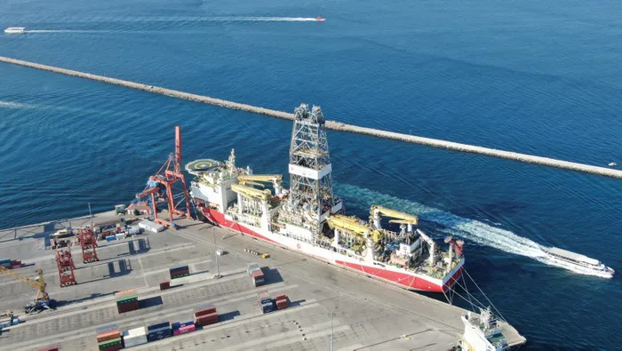 Son dakika: Yavuz Sondaj gemisi Haydarpaşa’ya demirledi! Hazırlıklar havadan görüntülendi