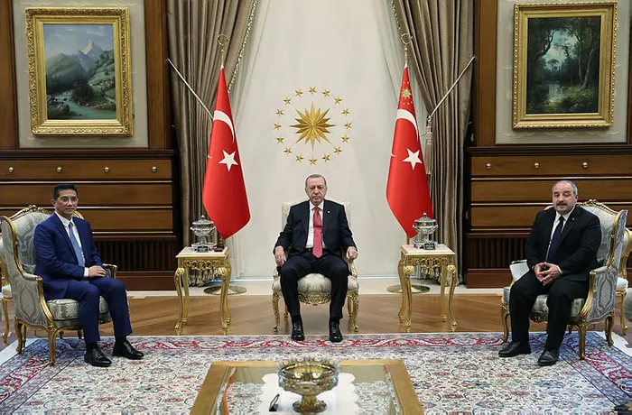 Son dakika: Başkan Erdoğan, Malezya Uluslararası Ticaret ve Sanayi Bakanı Azmin Ali’yi kabul etti