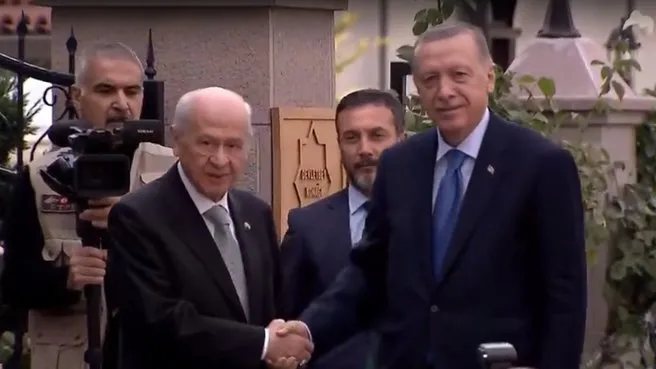 Başkan Erdoğan, MHP lideri Devlet Bahçeli’yi ziyaret etti
