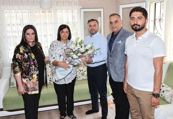 Şehit eşini CHP’li Adana Büyükşehir Belediyesi işten çıkardı Başkan Recep Tayyip Erdoğan sahip çıktı