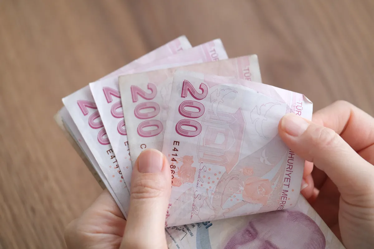 temmuz-2026-emekli-promosyonlari-guncellendi-hangi-banka-ne-kadar-veriyor-1783160608967.jpg Bankalar, promosyonun yanında emeklilere farklı bankacılık ayrıcalıkları da sunuyor. (Foto: A Haber)