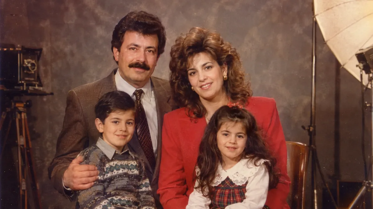 Kullanıcılar, tek bir fotoğraf üzerinden farklı dönemlerin görsel tarzlarını deneyebiliyor.