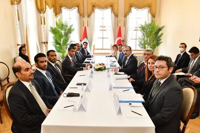 turkiye-bae-kapsamli-ekonomik-ortaklik-anlasmasi-muzakereleri-basladi-1650990052970.jpg Ticaret Bakanı Mehmet Muş'tan flaş açıklamalar! Türkiye-BAE Kapsamlı Ekonomik Ortaklık Anlaşması müzakereleri başladı - 4