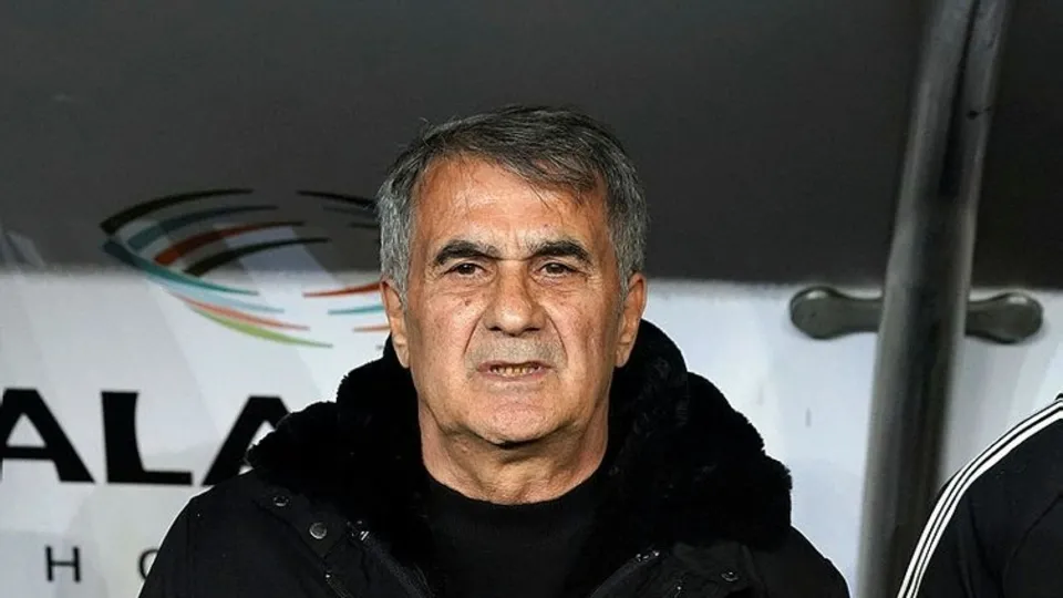 Beşiktaş'tan yılın bombası! Fenerbahçe'ye transfer çalımı