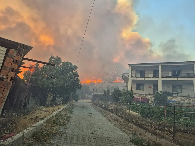 ALİAĞA’DA YANGIN KONTROL ALTINDA