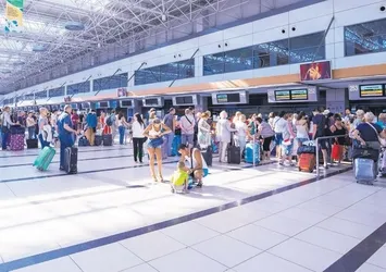 Türkiye turizmde hedef büyüttü! 50 milyon turist 44 milyar dolar gelir