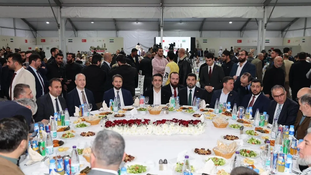 YTB’den Bayırbucak’ta 500 kişilik kardeşlik iftarı