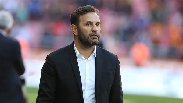 galatasarayda-iki-transfer-tamam-halil-akbunar-ve-deniz-undav-geliyor-1671310459391.jpg Galatasaray'da iki transfer tamam! Halil Akbunar ve Deniz Undav geliyor - 4