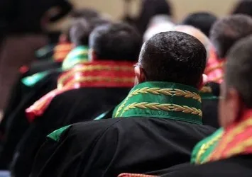 39 eski Danıştay ve Yargıtay üyesi firar etti