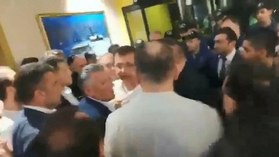 Ekrem İmamoğlu’na ‘VIP hakkı’ olmadığı telefonla bildirilmiş! | Video