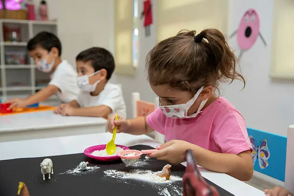 son-dakika-ana-sinifinda-bir-ogrenci-koronavirus-olursa-ne-olacak-meb-duyurdu-1631112048630.jpg Son dakika: Ana sınıfında bir öğrenci koronavirüs olursa ne olacak? MEB duyurdu - 3