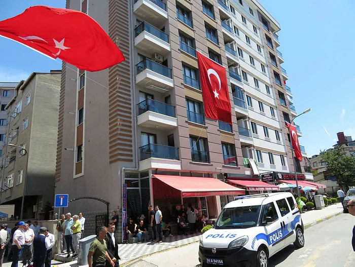 baskan-erdogandan-sehit-uzman-cavus-kadir-kemikin-ailesine-taziye-mesaji-1655394785813.jpg Pençe-Kilit'te Şehit olan Piyade Uzman Çavuş Kadir Kemik toprağa verildi - 3