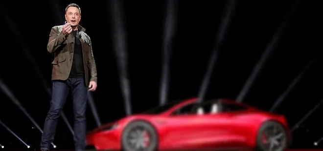 Elon Musk duyurdu: Tesla’nın 78 bin dolarlık lüks modeli geliyor