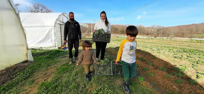 Şehir hayatından sıkılan çift köye yerleşti! Ürünlerini tüm Türkiye’ye gönderiyorlar - 7