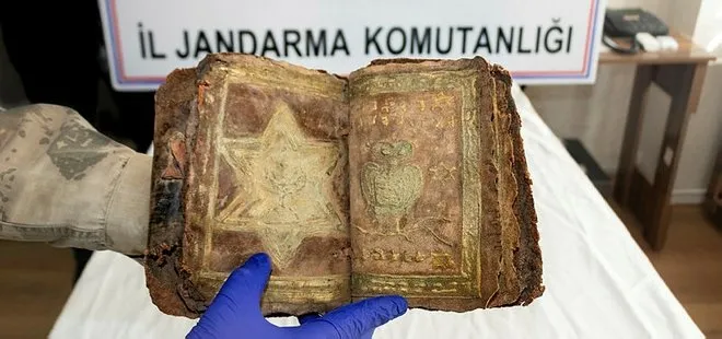 Diyarbakır’da el yazması İbranice deri kitap ve ferman ele geçirildi