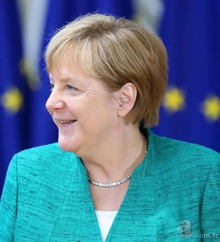 Almanya’nın ilk kadın başbakanı Merkel dönemi geride kaldı