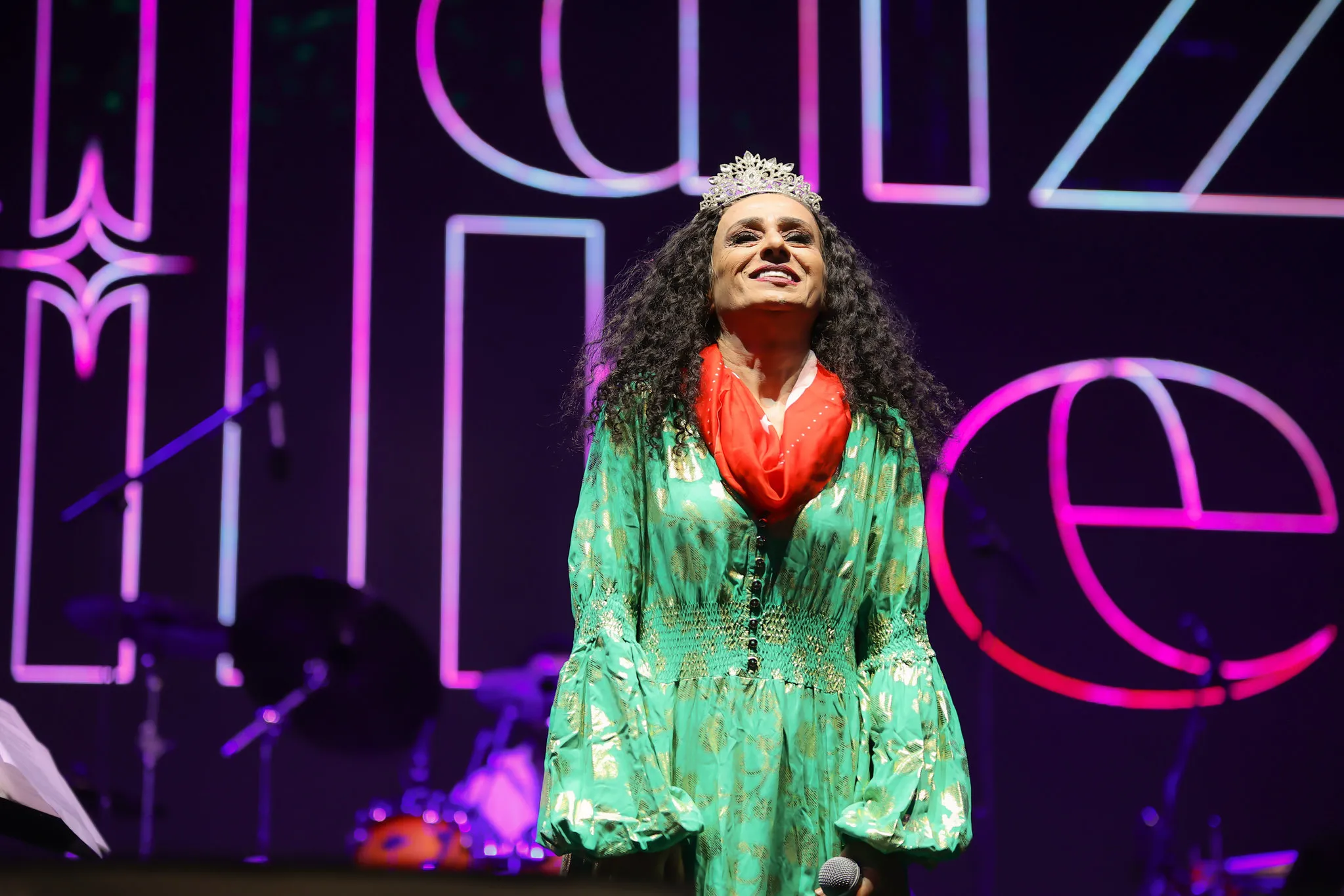 Gazze'nin ablası Yıldız Tilbe'den dev destek! 300 bin dolar bağışladı