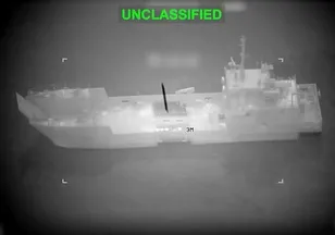 İran’dan Hürmüz’de gerilla taktiği!