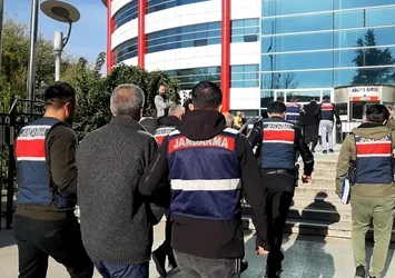 Terör örgütü PKK'ya silah ve mühimmat sağlayan 3 kişi tutuklandı! Hainler "gönüllü" kisvesine bürünmüş