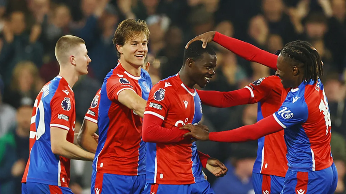 Premier Lig'de Crystal Palace Manchester United'ı farklı geçti!