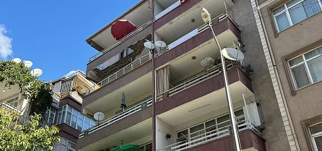 Güngören’de bir binanın balkonu çöktü! Bina boşaltıldı