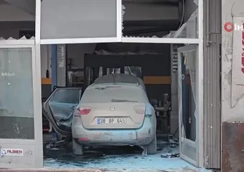 Kayseri'de aracın lpg tankı patladı
