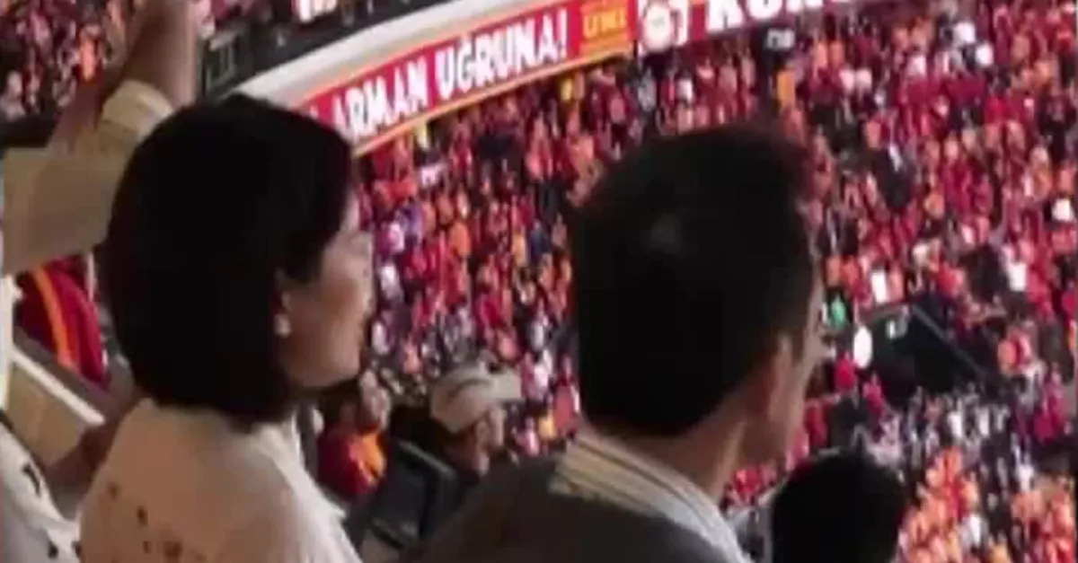 Dev derbiye İstiklal Marşı okuyan Japon damga vurdu