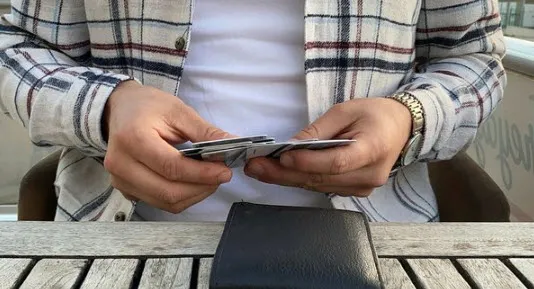 Market market dolaşıp alışveriş yaptılar! Temassız hırsızlar - 1