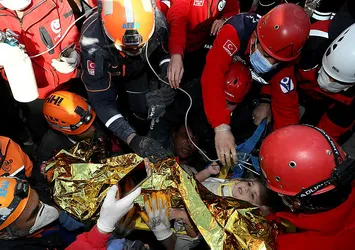 Ayda Gezgin'i kurtaran ekibe alçak saldırı! 'Allahu Ekber' nidasından rahatsız oldular
