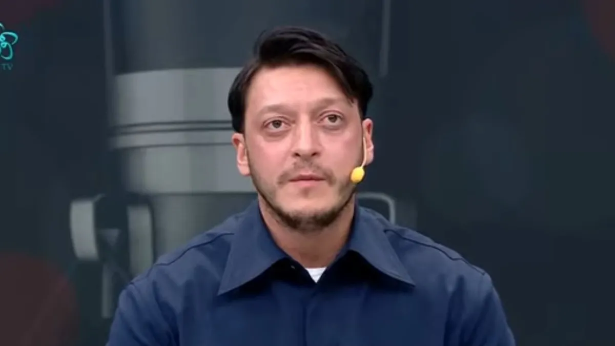 Mesut Özil Vav TV'de gençlerin sorularını yanıtlıyor | F.Bahçe mi G.Saray mı? | Gazze'deki soykırım