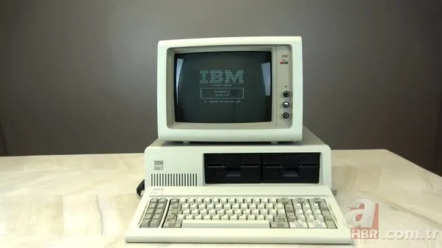 Dünyanın ilk bilgisayarının içini açtılar