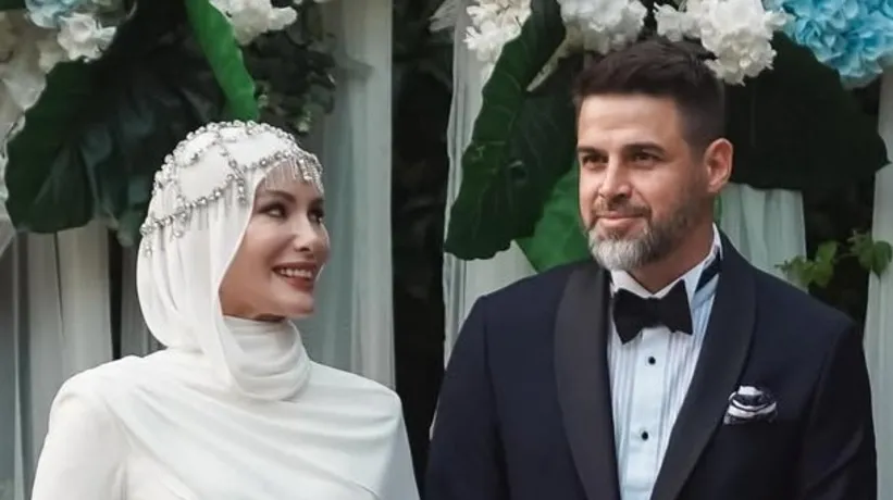 Gamze Özçelik'e sosyal medyada beğeni yağdı! Eşi Reshad Strik'le Paris'te paylaştı