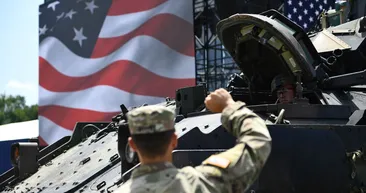 Trump, ABD’yi birbirine kattı! Tanklar Washington sokaklarında