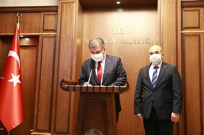 Bakan Koca: Son 1 haftada vaka artış hızımız kontrol altına alındı