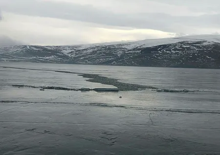 Çıldır Gölü hangi ilde | İkiye ayrıldı! İlginç görüntüler
