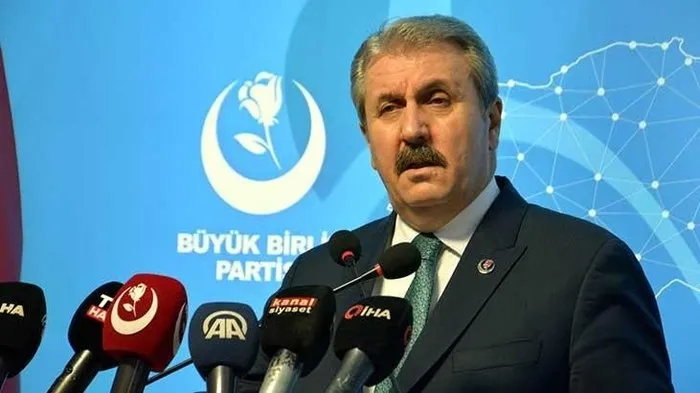 Son dakika: BBP Genel Başkanı Destici'den Millet İttifakı'na tokat gibi sözler: Bunlar Öcalan'ı Ankara'da baş köşeye oturturlar - 3